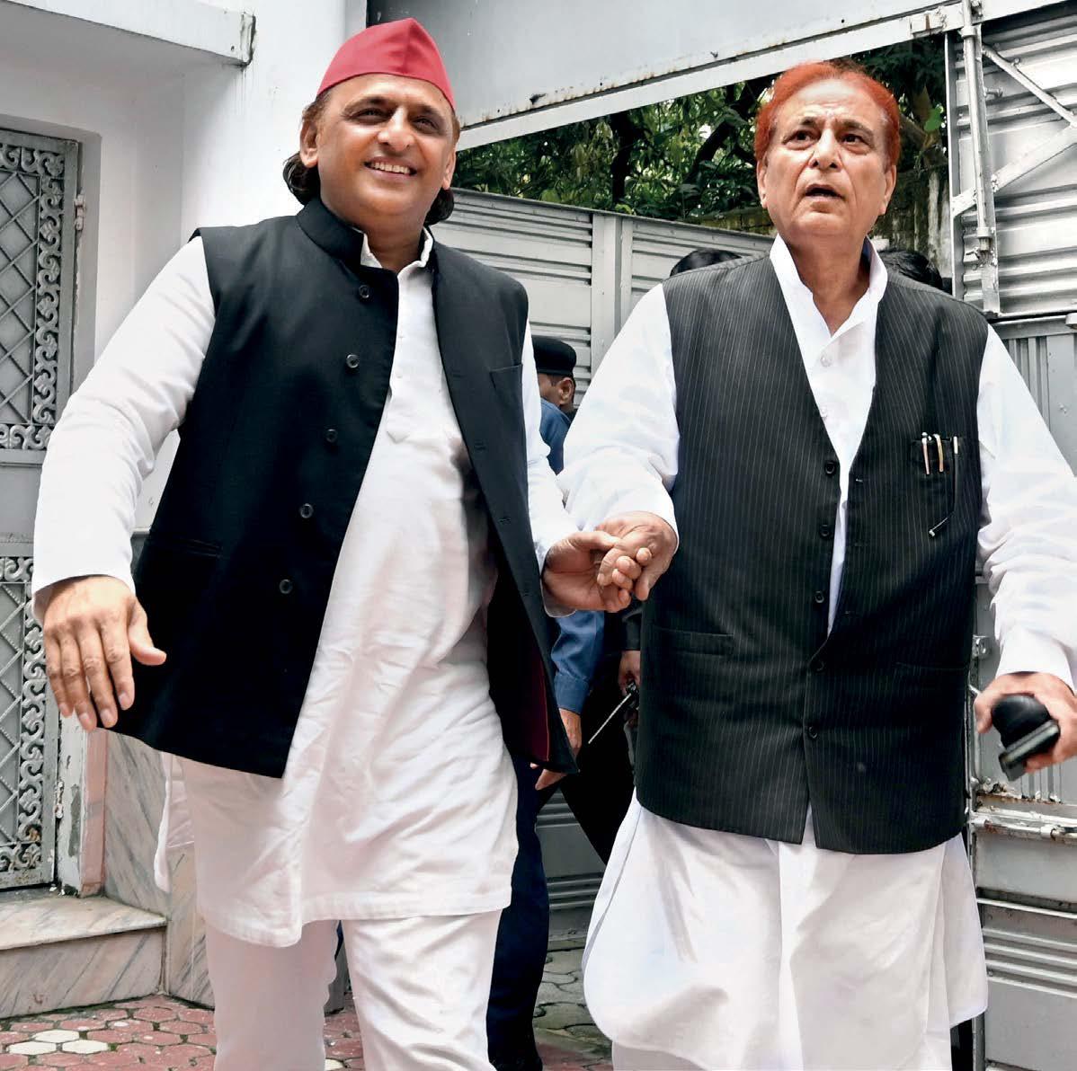 FREED, KHAN IS ON A POLITICAL HUNT